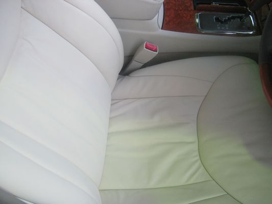 ソファー 車のシートなどの内装品の修理 トータルリペア森本